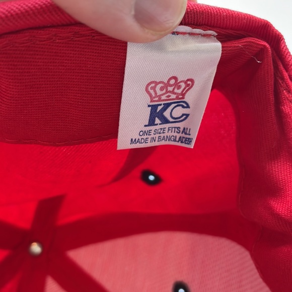 Hat - Picture 3 of 4